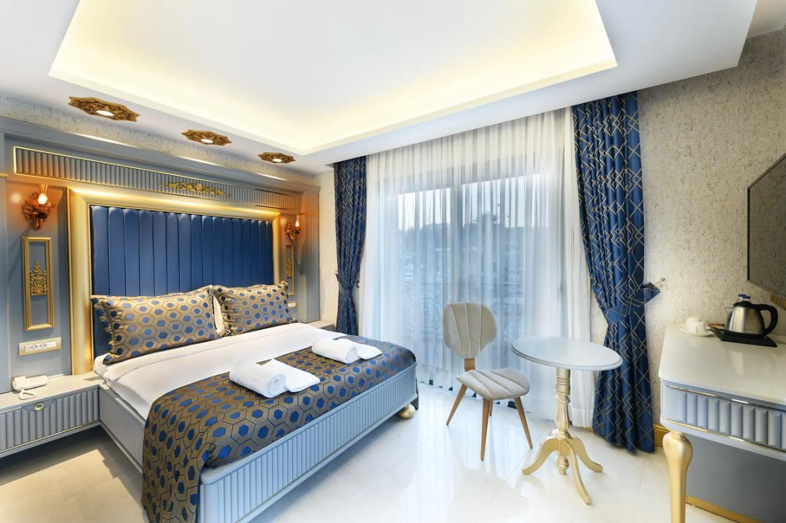 Five Diamonds Hotels Alaçatı